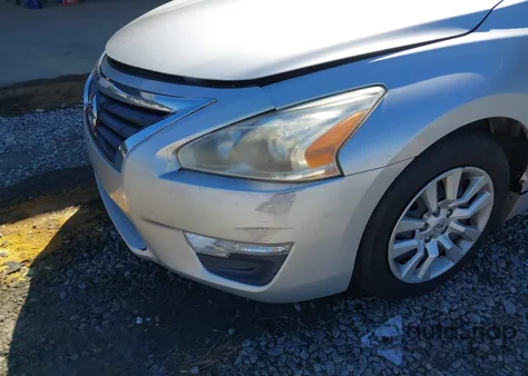 2014 Nissan Altima 2.5/2.5 S/2.5 Sl/2.5 Sv z USA, uszkodzony, nr VIN 1N4AL3AP2EN378782